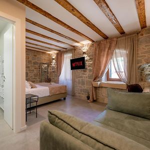 Old Spalatrum Luxury Rooms